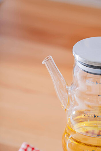 ACAR Vera Curved Glass Oil Pot with Metal Lid - 950 ml