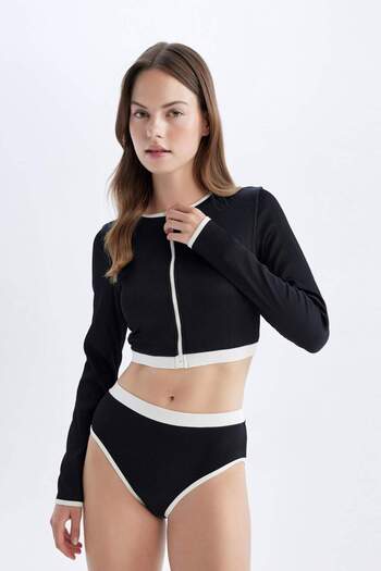 DeFacto Fall in Love Regular Fit Surfing Bikini Bottom D1084Axns