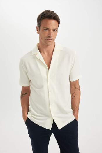 DeFacto Modern Fit Polo Neck Combed Cotton Short Sleeve Shirt C4125Ax24Sm
