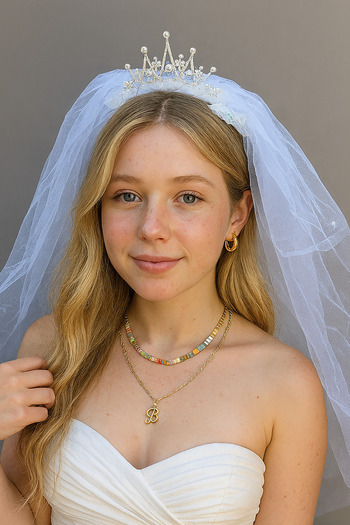 TAKIŞTIR Bride to Be Crown with White Color Veil Detail