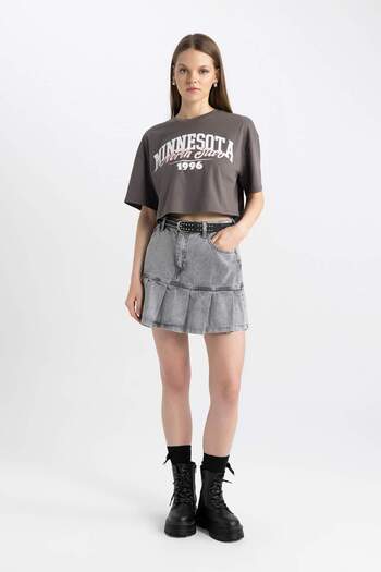 DeFacto Coool Oversize Wide Fit potištěné tričko s krátkým rukávem B7062ax24sm