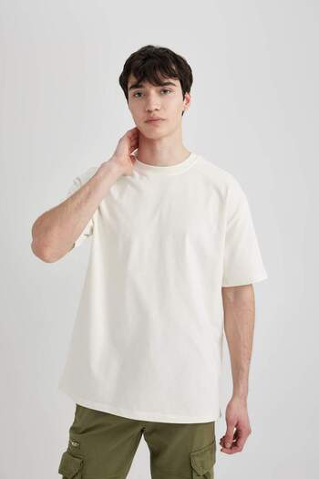DeFacto Boxy Fit Crew Neck Short Sleeve Basic T-Shirt C5277Ax24Sp
