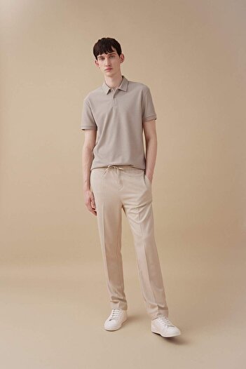 DeFacto Modern Fit Basic Poloshirt mit kurzen Ärmeln und einfarbiger Struktur B6374AX24SP