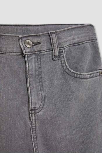 DeFacto Boy's Jean Basic - Loose Fit, Standard Leg B5613A824Sm