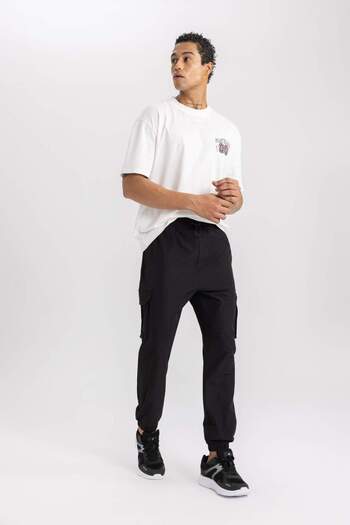 DeFacto Sports Jogger Sweatpants - Standard Fit, Cargo Pocket, Woven C0043ax24sp