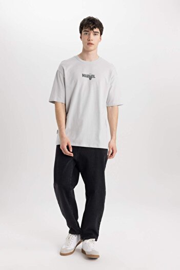 DeFacto Marvel Logo Only Comfort Fit Crew Neck Short Sleeve T-Shirt B5507Ax24Sp