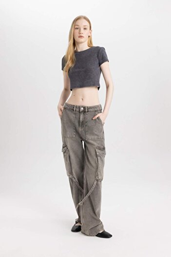 DeFacto Cool Fitted Washed Faded Effect Basic Short Sleeve T-Shirt B9295Ax24Sm