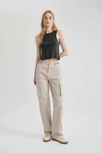 DeFacto Coool Straight Fit Gabardine Trousers with Cargo Pockets B7611Ax24Sp