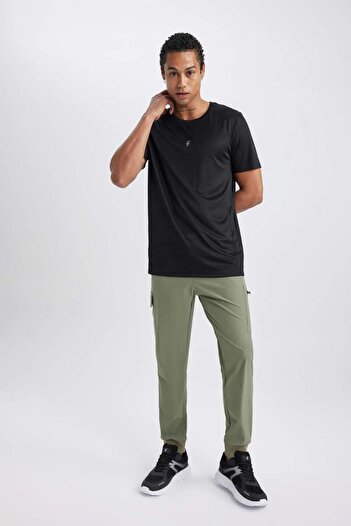 DeFacto Fit Jogger Eşofman Altı Standart Fit Kargo Cepli Dokuma Beli Paçası Lastikli B2779ax23au