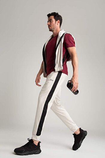 DeFacto DeFactoFit Sporcu İnce Jogger Eşofman Altı Standart Fit Standart Paça Skuba Dalgıç Kumaş X9125AZ23AU