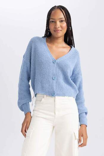 DeFacto Basic-Strickjacke mit V-Ausschnitt und geradem Knopf in regulärer Passform U2052AZ23WN