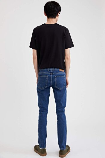DeFacto Carlo Skinny Fit Ekstra Dar Kalıp Normal Bel Ekstra Dar Paça Jean Pantolon S2709AZ21SP