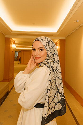 Shawl Passion Retro Pattern Poly Black and White Shawl