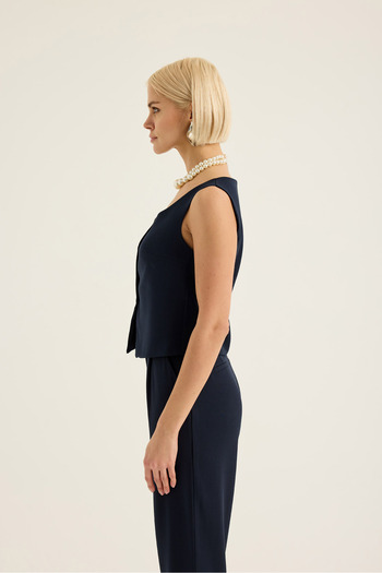SEVİLEN Square Collar Buttoned Vest