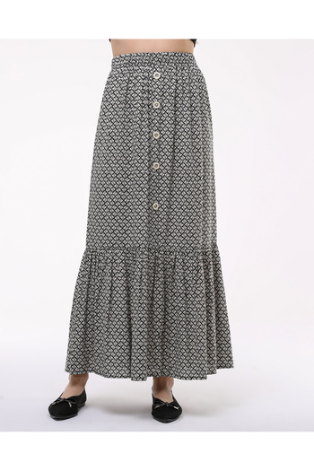 EN WOMAN BUTTONED FRONT SINGLE RIFFIRED LONG CHIMNEY SKIRT