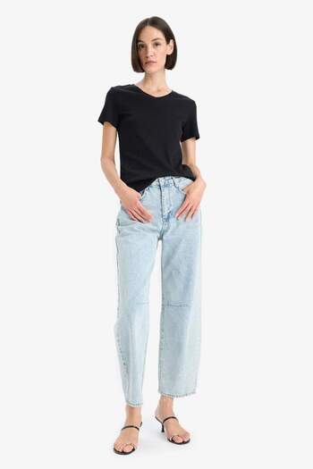 DeFacto Tričko Slim Fit Rib s výstřihem do V – 100% bavlna, krátký rukáv I1080Az24Sm