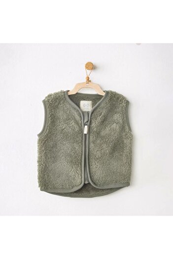 Budi Andywawa ac26188 my 1 st wardrobe green vest