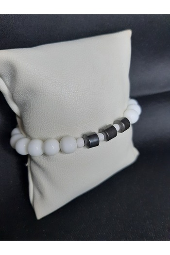 MRYart White Glass Beads and Metallic Smoked Onyx Stone Bracelet
