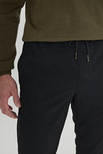 AC&Co / Altınyıldız Classics Slim Fit Beli Bağlamalı Yan Cepli Siyah Jogger Pantolon