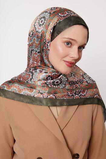 Levidor Yeşil Batik Desen Hint İpeği Şal