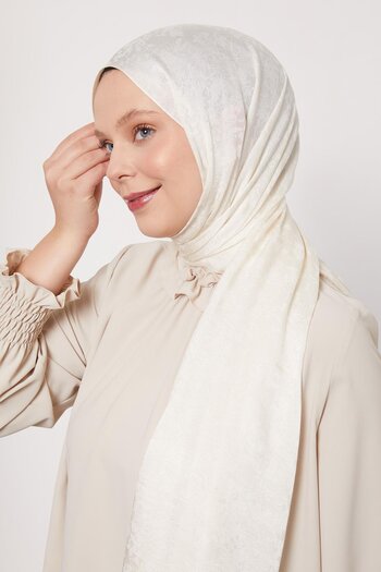 Levidor Cream Flower Pattern Italian Jacquard Shawl