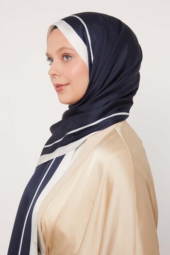 Levidor Lacivert-Beyaz-Kırmızı Şerit Detay Monogram İpek Şal