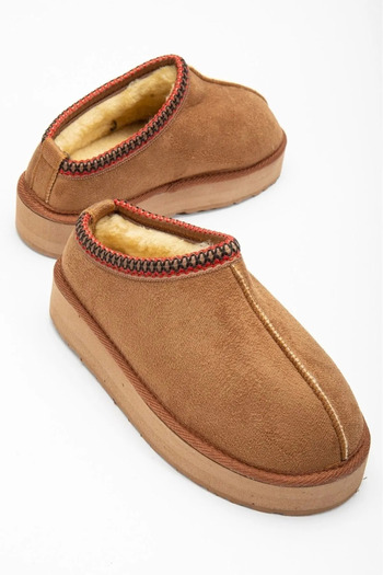 moun shoes Κοντές γυναικείες μπότες Mini Tan Suede με γούνα στο εσωτερικό και χοντρή σόλα