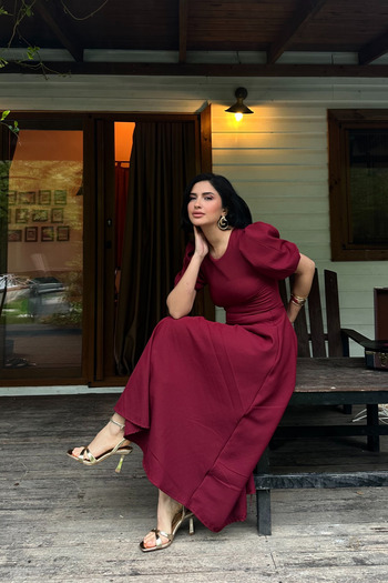 Afiş Butik Rochie lungă cu mânecă pepene verde