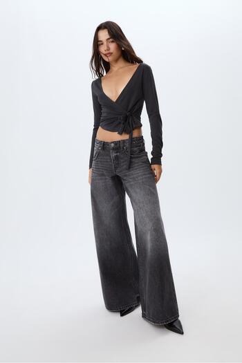 Stradivarius Low-waist wide-leg jeans with stars