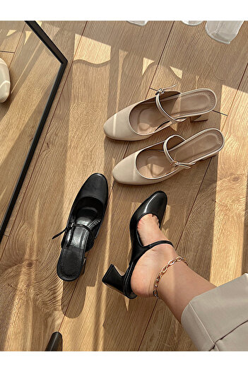 labor Selection Medium Heeled Banded Closed Toe Women's Slippers Are Narrow Fit