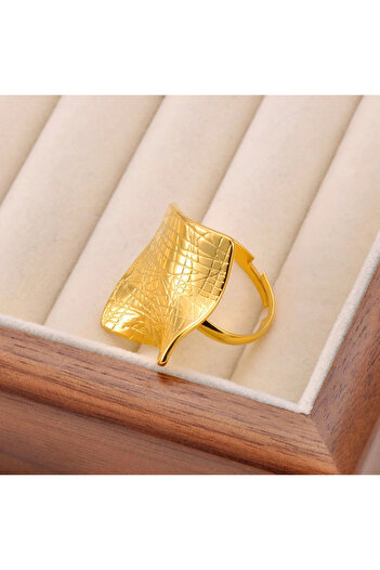 Eva Grace Ariah ring, gold, with abstract pattern, made of 18K gold-plated stainless steel, adjustable - P Collection