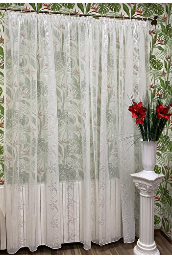 Liz Line Mechanically embroidered curtain, with drapery, various sizes, ivory, "Flower garland" by LizLine RD188