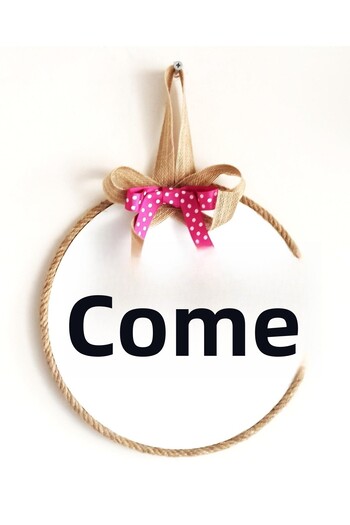 Mixperi Wooden White Door Ornament with Welcome Written Ribbon