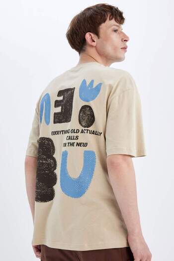DeFacto Comfort Regular Fit Comfortable Fit Crew Neck Back Printed Short Sleeve T-Shirt C5754Ax24Hs