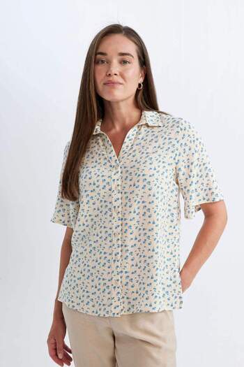 DeFacto Patterned Regular Fit Short Sleeve Shirt - D2806AX24SM