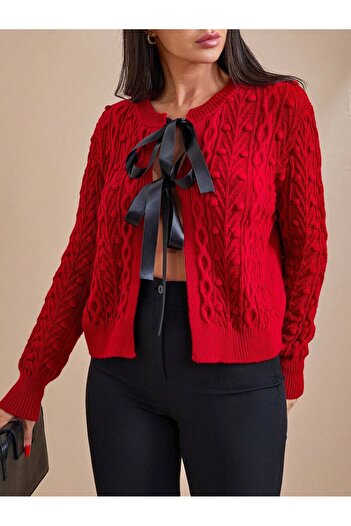 tofan Women's Red Knitted Crop Cardigan