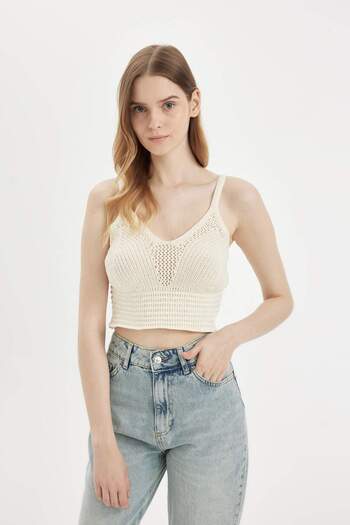 DeFacto Slim Fit Slim Fit V-Neck Strap Knitted Crochet Athlete A8433Ax24Sm