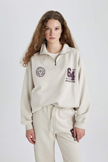 DeFacto Regular Fit Fermuarlı Dik Yaka Baskılı Kalın Sweatshirt C5666AX24SP