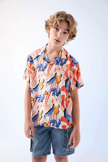 DeFacto Boy's Oversize Wide Fit Polo Neck Patterned Viscose Short Sleeve Shirt C3078A824Sm