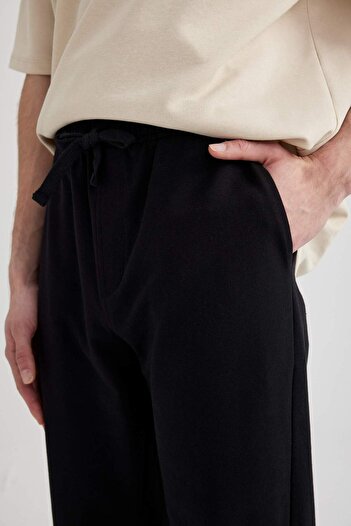 DeFacto Regular Fit İnce Eşofman Altı Beli Bağcıklı Cepli Düz Paça B0593AX24SP