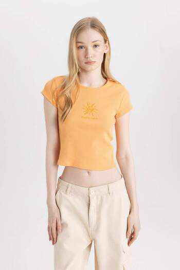 DeFacto Coool Fitted Embroidered Ribbed Camisole Short Sleeve T-Shirt C3192Ax24Sp