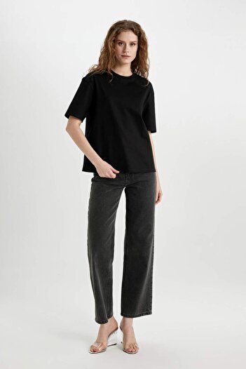 DeFacto Relax Fit Crew Neck Premium Basic Short Sleeve T-Shirt B6444Ax24Sp