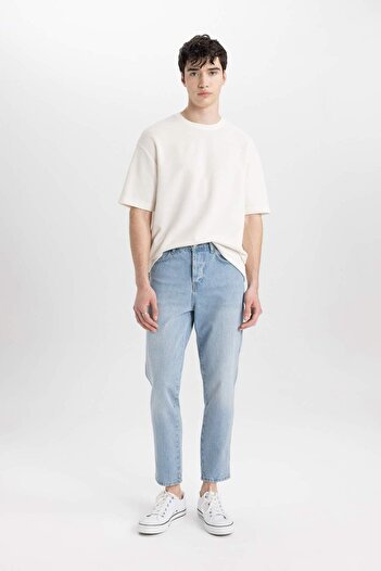 DeFacto Slim Tapered Fit Dar Kalıp Normal Bel Daralan Paça Jean Pantolon C4220ax24au