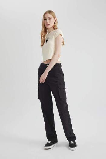 DeFacto Coool Straight Fit Gabardine Trousers with Cargo Pockets B7611Ax24Sp