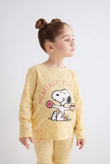 DeFacto Kız Bebek Pijama Takımı Snoopy Fitilli Kaşkorse Uzun Kollu Üst Uzun Alt B9781A524SP