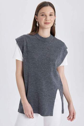 DeFacto Regular Fit Crew Neck Basic Plain Knitwear Sweater B9829Ax24Sp