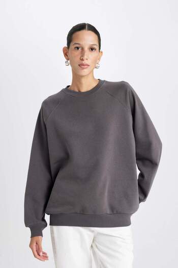 DeFacto Oversize Geniş Kalıp Bisiklet Yaka Kalın Basic Düz Sweatshirt V2697AZ24SP