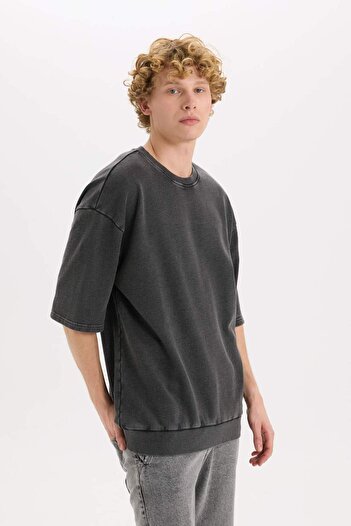DeFacto Loose Fit Crew Neck Washed Faded Effect Short Sleeve T-Shirt C0709Ax24Sp