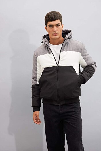 DeFacto Slim Fit Dar Kesim Renk Bloklu Astarlı Kapüşonlu Fermuarlı Cepli Şişme Mont N4530AZ23AU