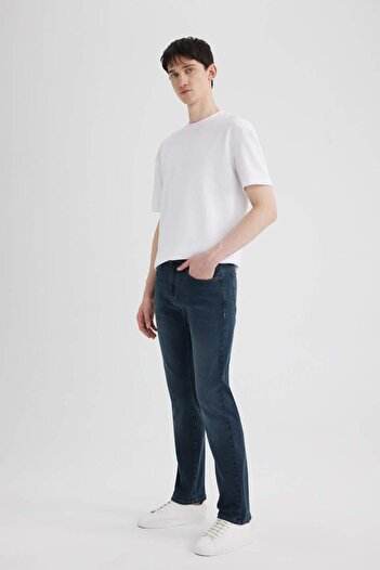 DeFacto Sergio Regular Fit Normal Fit Normal Waist Pipe Leg Jean Pants B4538Ax23Au